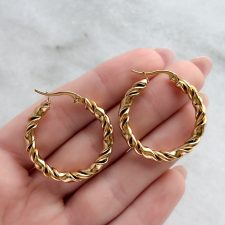 Argollas de acero dorado- AR4560